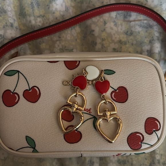 Coach Jamie wristlet with cherry print - Picture 4 of 4